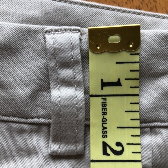 ADIDAS STRETCH KHAKI CAPRI 97% COTTON/ 3% SPANDEX IN GUC. - Picture 8 of 15